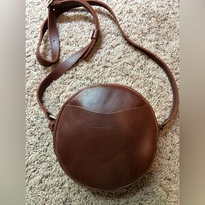 NWOT Portland Leather Small Circle Crossbody Bag Cognac